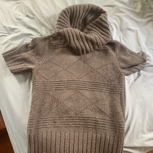 Gray American eagle cable knit sweater